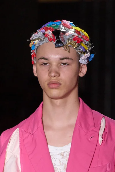 Look 69